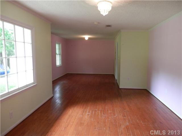 2483 Forrestbrook Dr, Kannapolis, NC 28083