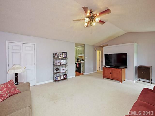 121 Fox Chase Dr, Rock Hill, SC 29730