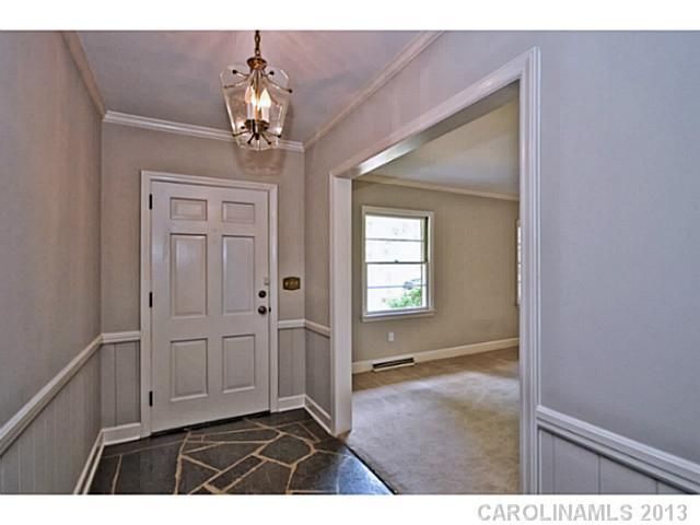 1056 Paramount Cir, Gastonia, NC 28052