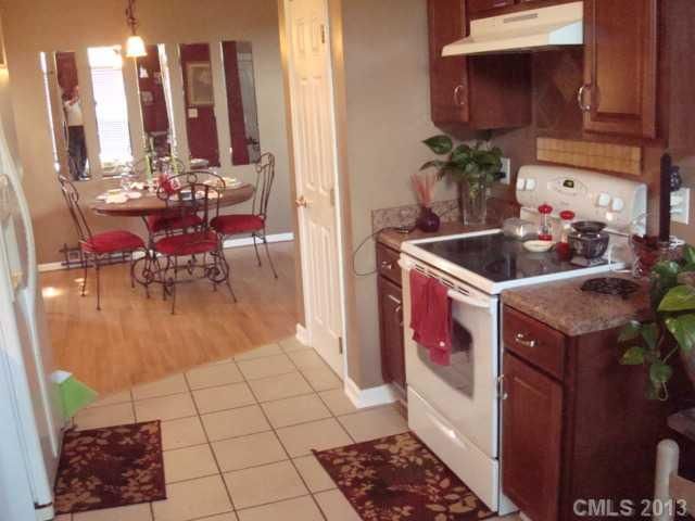 112 S Tanninger Rd, Mount Holly, NC 28120