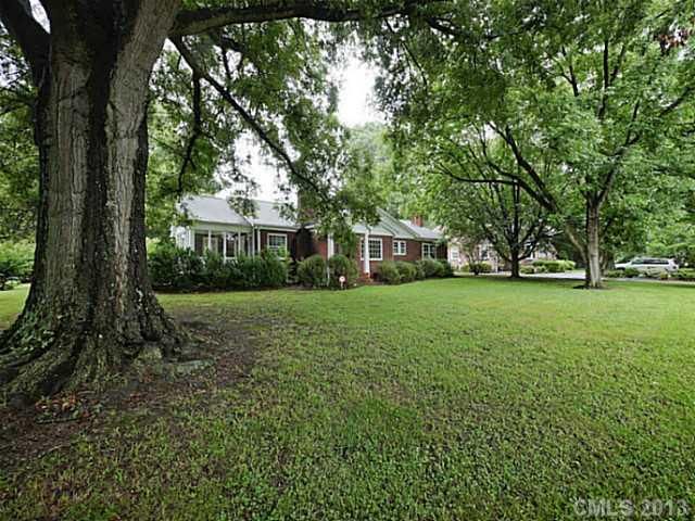 2701 Providence Rd, Charlotte, NC 28211