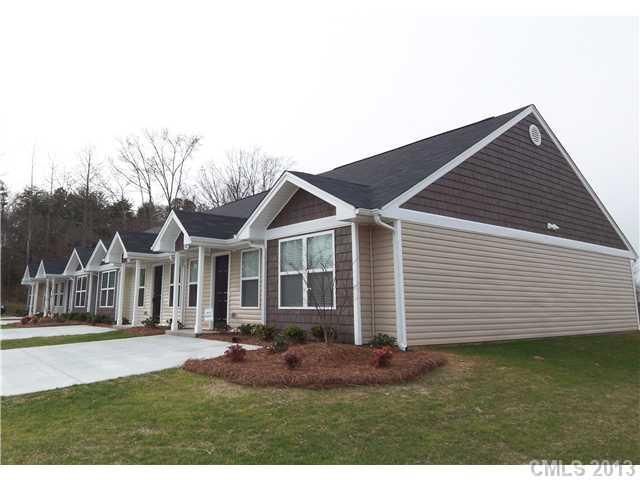 113 Lassiter Ct #-, Mount Holly, NC 28120