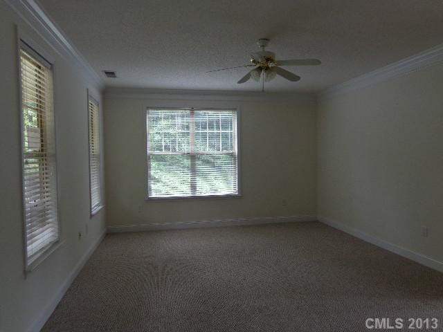 7286 Executive Cir, Denver, NC 28037
