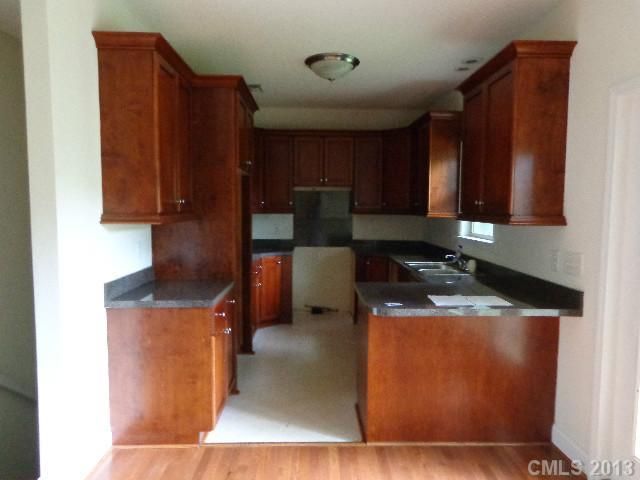 7286 Executive Cir, Denver, NC 28037