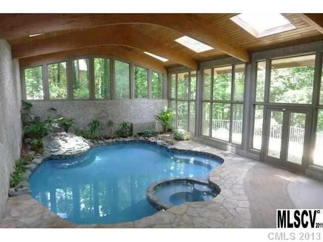 1034 NW 25th Avenue Dr, Hickory, NC 28601