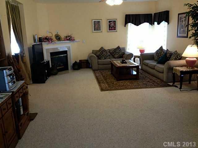 1105 Garrison Rd, Charlotte, NC 28262