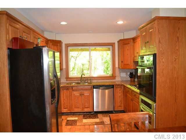 1999 Candlewick Dr, Fort Mill, SC 29715