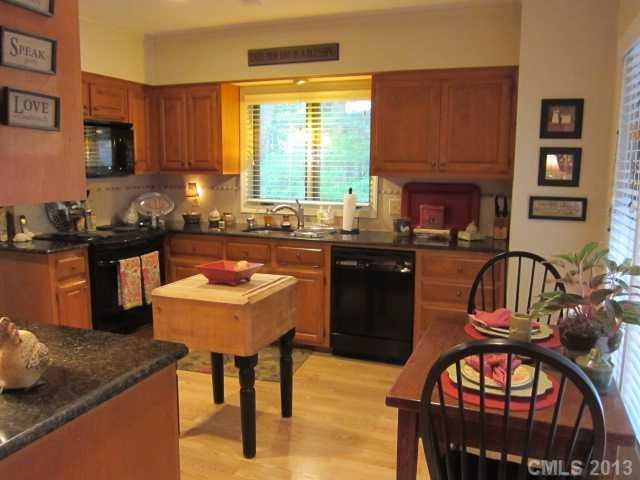 5300 Wingedfoot Rd, Charlotte, NC 28226