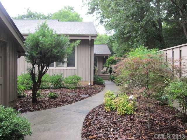 5300 Wingedfoot Rd, Charlotte, NC 28226
