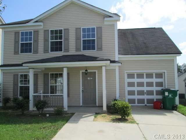 9809 Holly Park Dr, Charlotte, NC 28214