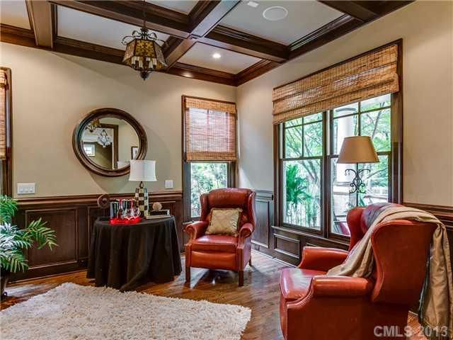 423 E Kingston Ave, Charlotte, NC 28203