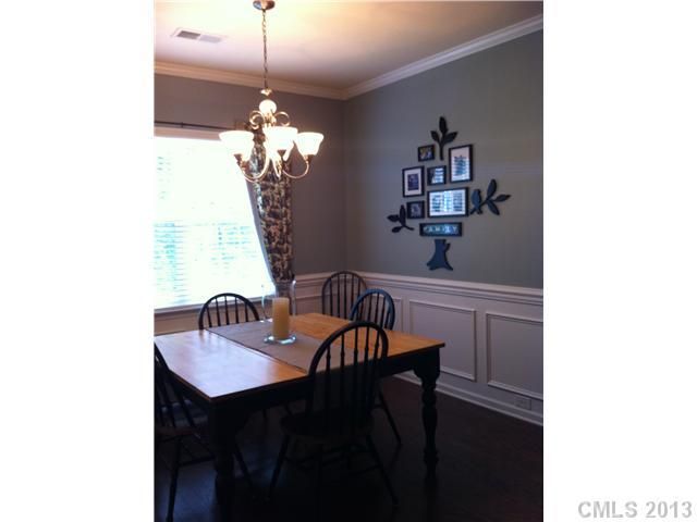 172 E Warfield Dr, Mooresville, NC 28115