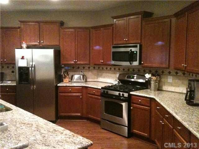 172 E Warfield Dr, Mooresville, NC 28115