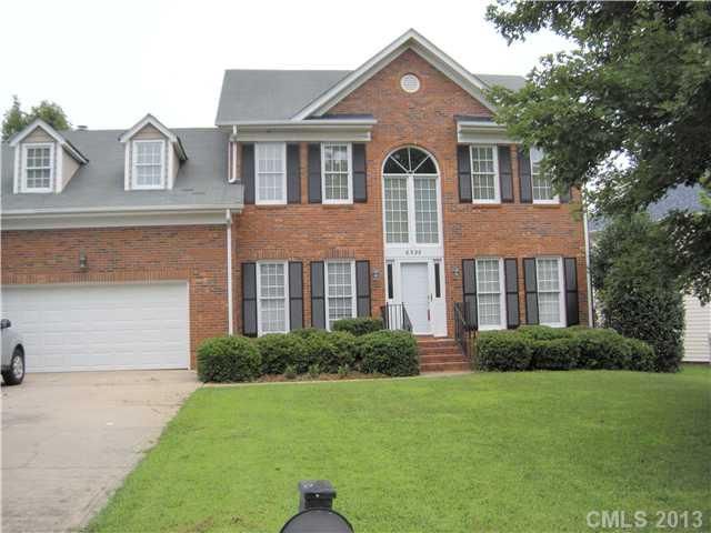 6536 Red Maple Dr, Charlotte, NC 28277