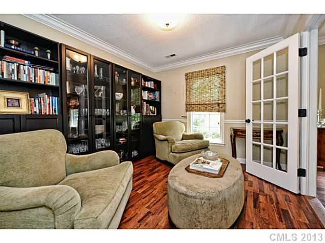 7817 Winterset Dr, Charlotte, NC 28270