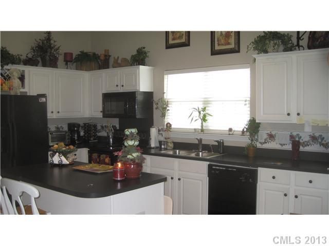 9102 Hedge Maple Rd, Charlotte, NC 28269