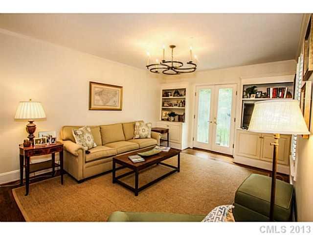 205 Middleton Dr, Charlotte, NC 28207