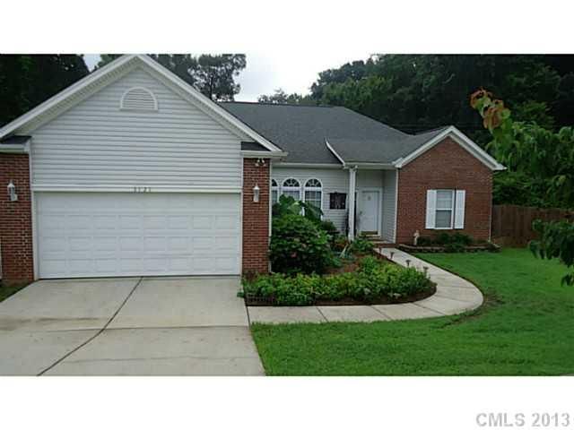 3121 Viola Ln, Monroe, NC 28110