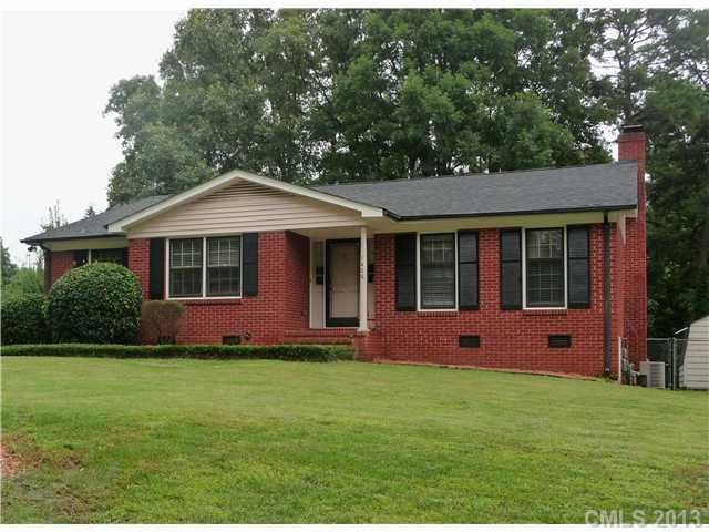 1406 Fox Run Dr, Charlotte, NC 28212