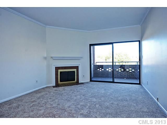 224 N Poplar St #13, Charlotte, NC 28202