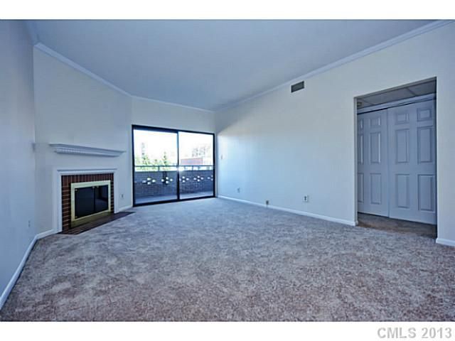 224 N Poplar St #13, Charlotte, NC 28202
