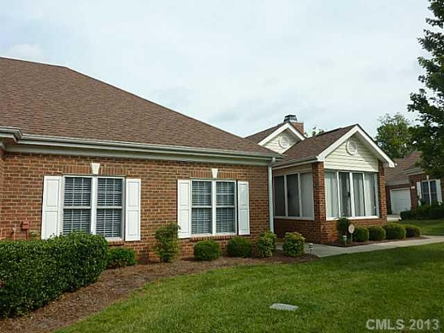 8143 Windsor Ridge Dr #D, Charlotte, NC 28277