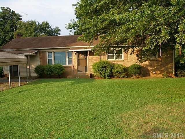 2439 Emmanuel Church Rd, Conover, NC 28613