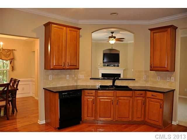 903 Grayscroft Dr, Waxhaw, NC 28173