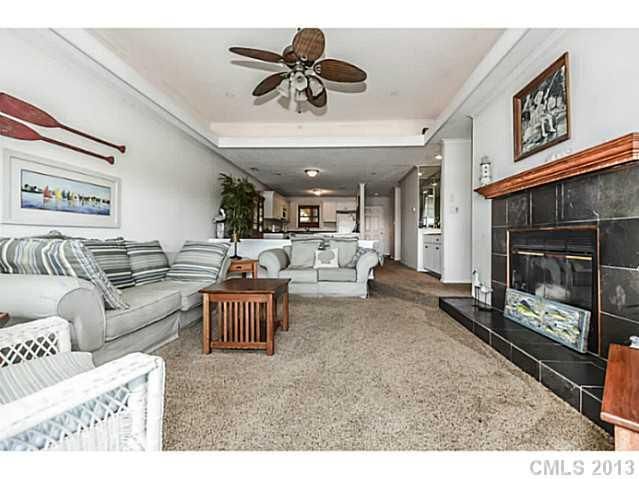 9816 Emerald Point Dr #9, Charlotte, NC 28278