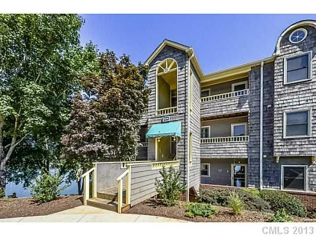 9816 Emerald Point Dr #9, Charlotte, NC 28278