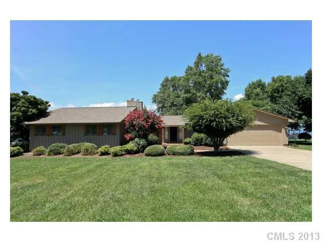22535 John Gamble Dr, Cornelius, NC 28031