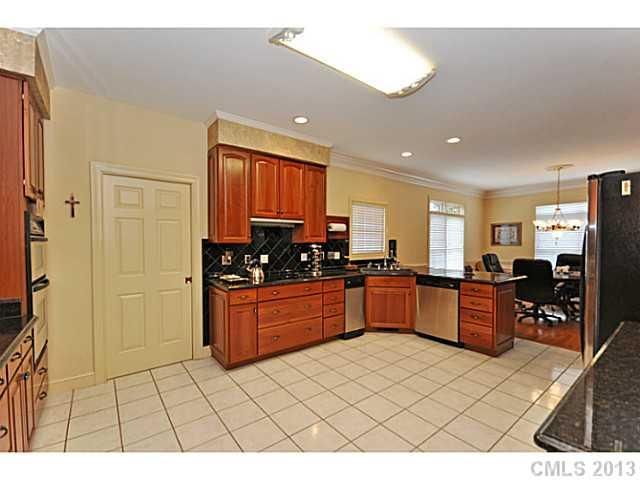 518 Mcmillan Dr, Indian Trail, NC 28079