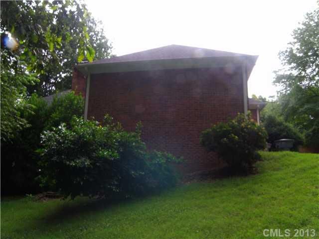 1608 Drayton Ct, Gastonia, NC 28056