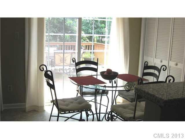 9904 Chimney Corner Ct, Charlotte, NC 28210