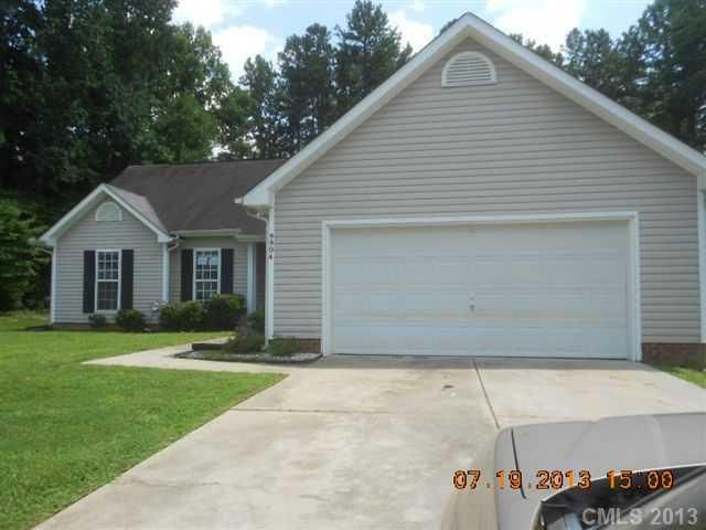 9904 Austin Samuel Pl, Charlotte, NC 28214