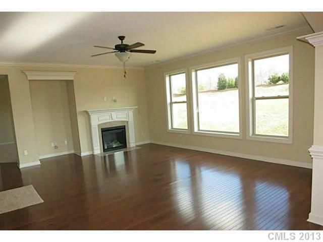 709 Five Leaf Ln, Waxhaw, NC 28173