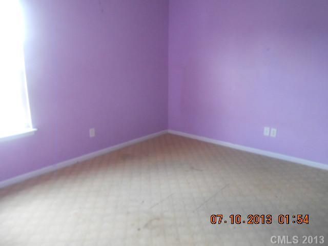 203 Glencroft Dr, Wingate, NC 28174