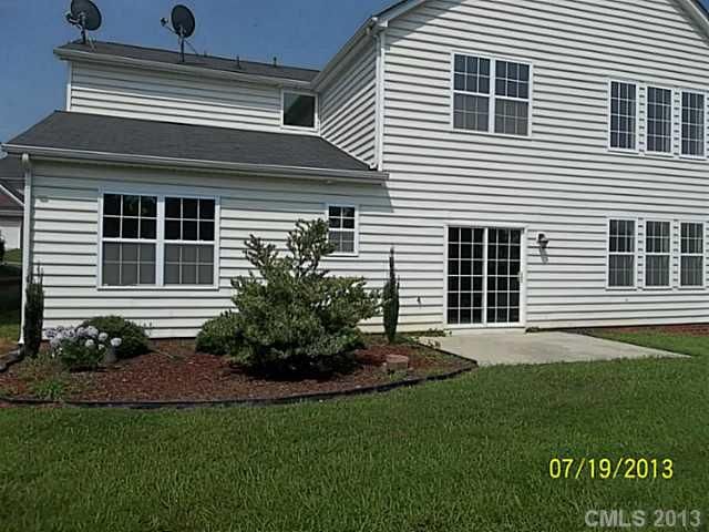 9924 Back Acre Dr, Charlotte, NC 28213