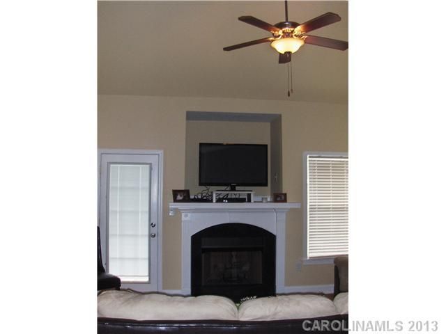2001 Alton Ct, Lowell, NC 28098