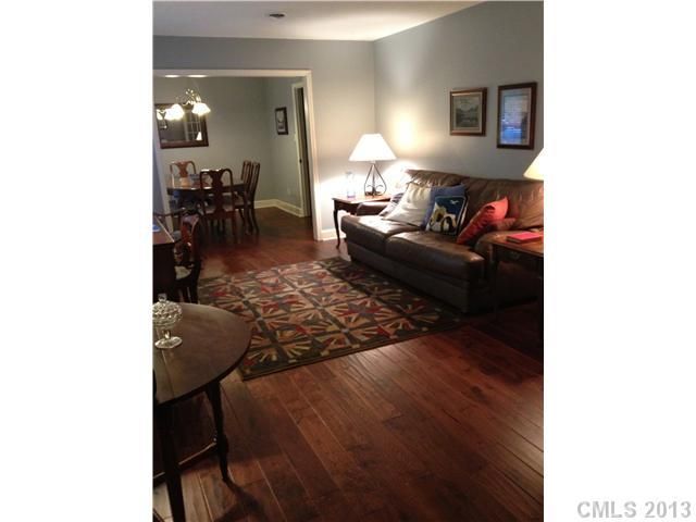 1009 Hunter St, Statesville, NC 28677