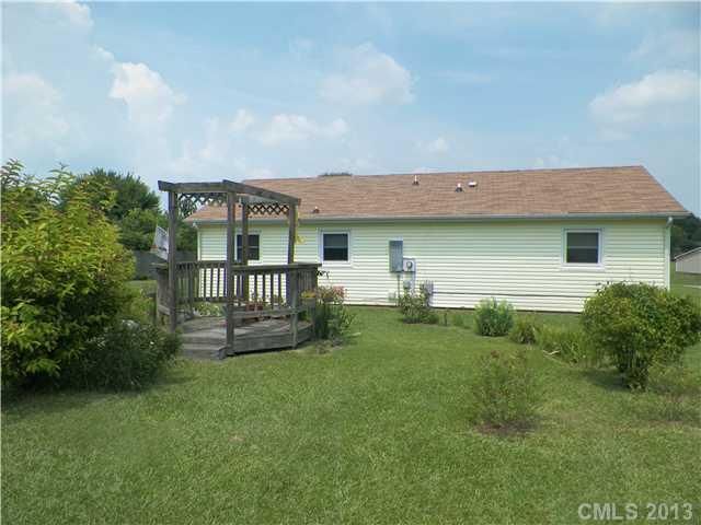 706 Gladedale Ln, Monroe, NC 28110
