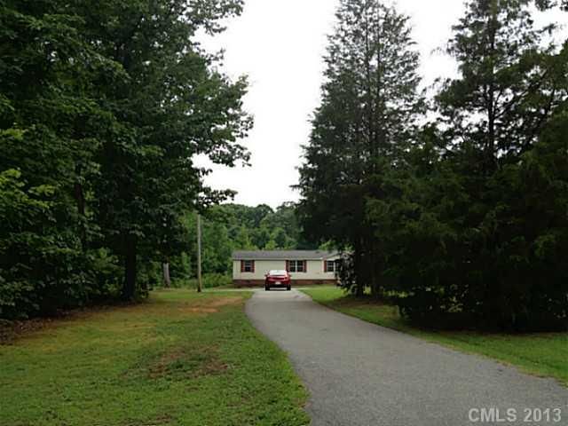 323 Morris Farm Rd, Stanley, NC 28164