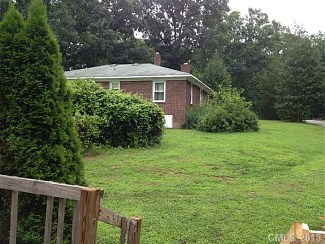 323 Morris Farm Rd, Stanley, NC 28164