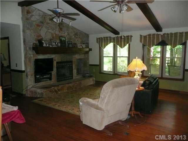 198 Dutchman Dr, Mount Holly, NC 28120