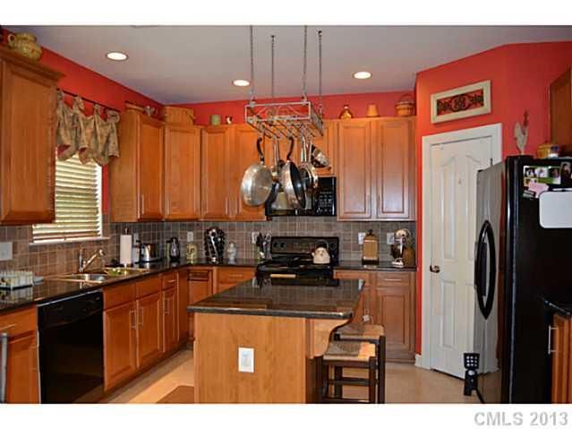 2841 Island Point Dr, Concord, NC 28027