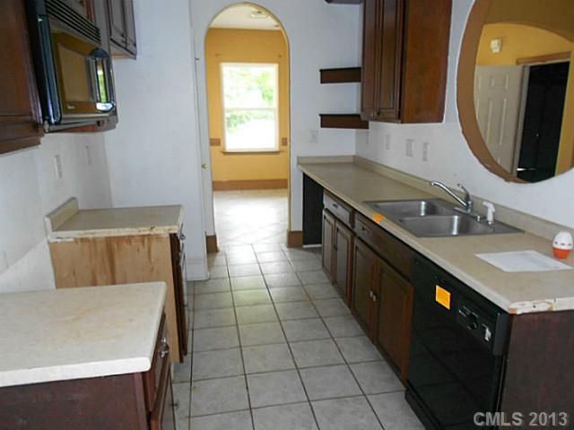 525 Ligustrum St, Charlotte, NC 28206