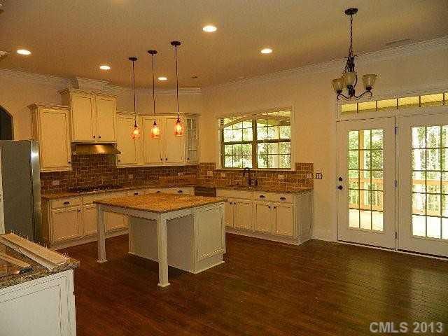 2826 Bevis Ln, Waxhaw, NC 28173
