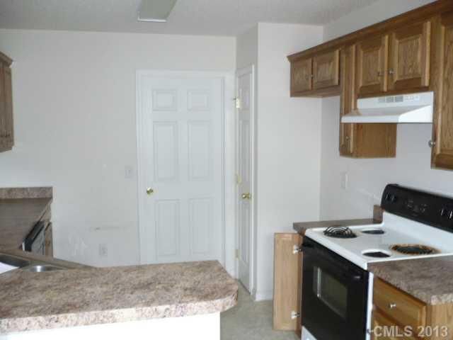 186 N Little Texas Rd, Kannapolis, NC 28083