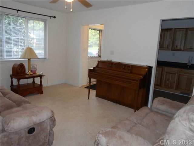 2700 Juniper Dr, Charlotte, NC 28269