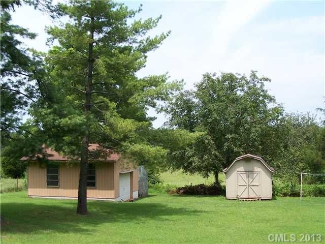 134 Walnut Tree Rd, Statesville, NC 28625